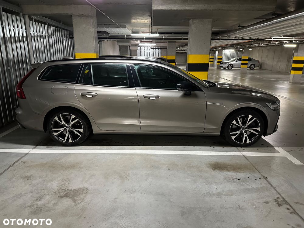 Volvo V60 T8 AWD Plug-In Hybrid Inscription - 29