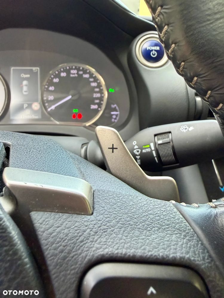 Lexus IS 200t / 300 Elegance - 26
