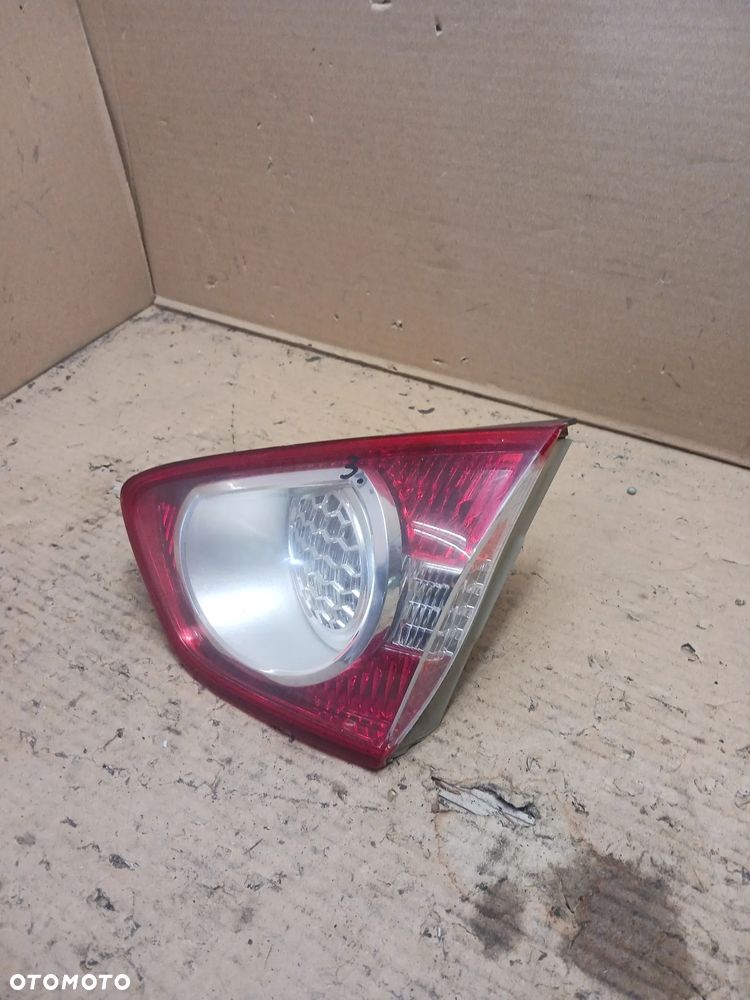 LAMPA PRAWA TYŁ TYLNA W KLAPĘ FORD KUGA MK1 08-13R - 2