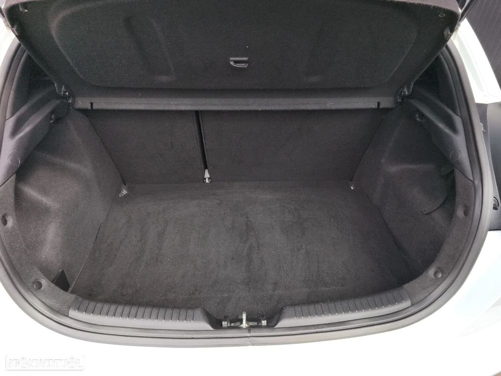 Kia Ceed S Coupé 1.6 CRDi TX - 23