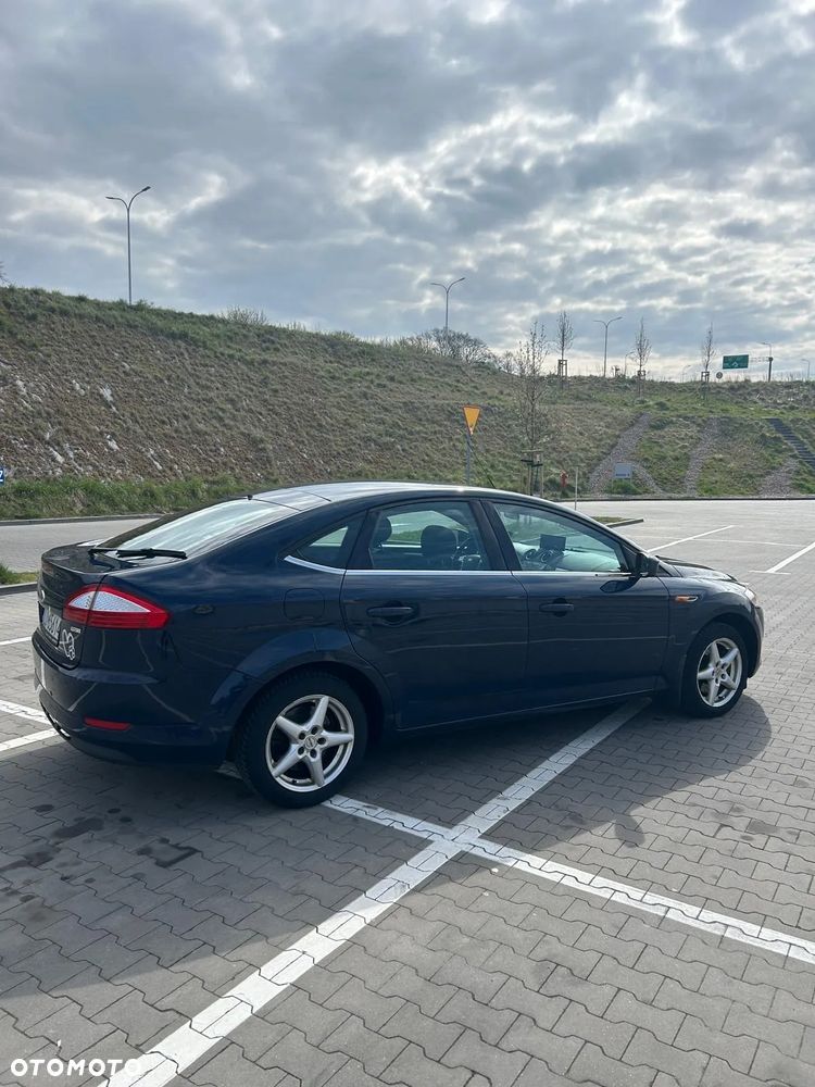 Ford Mondeo 2.0 TDCi ECOnetic Ambiente - 8