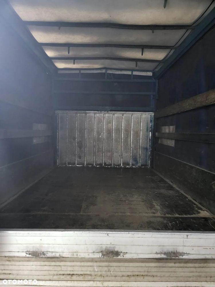 Mercedes-Benz Sprinter - 3