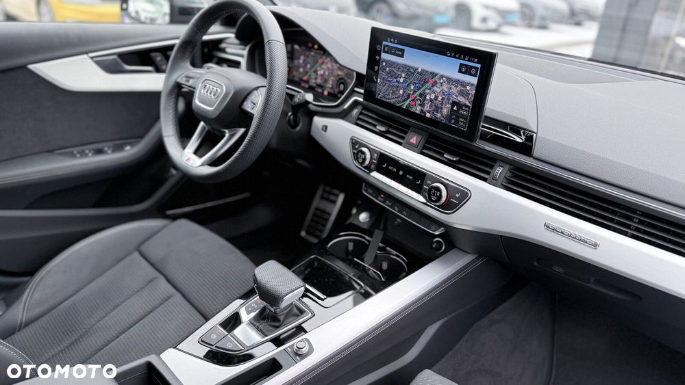 Audi A4 Limousine - 14