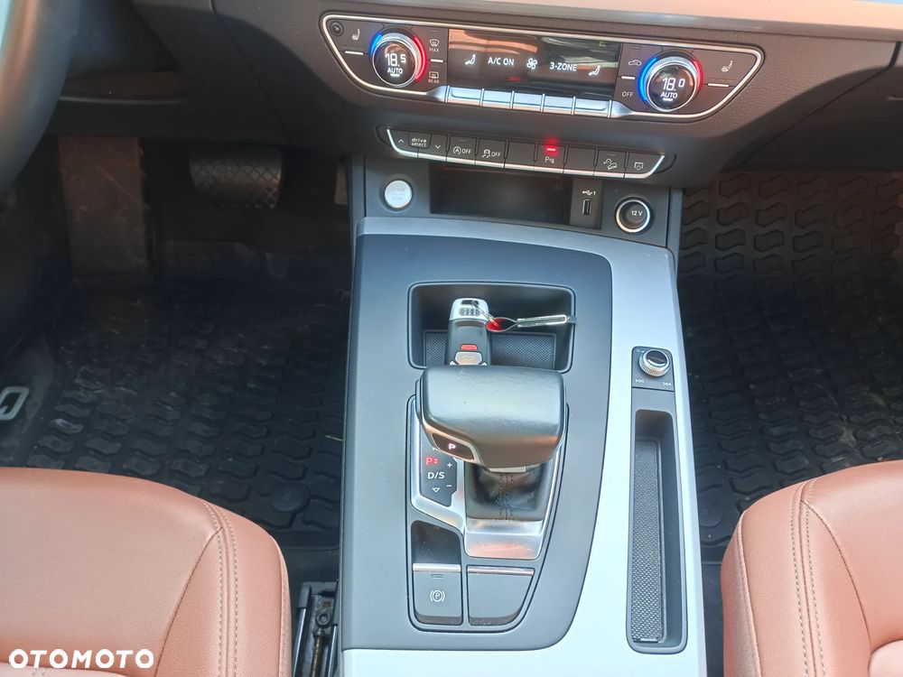 Audi Q5 45 TFSI mHEV Quattro S tronic - 30