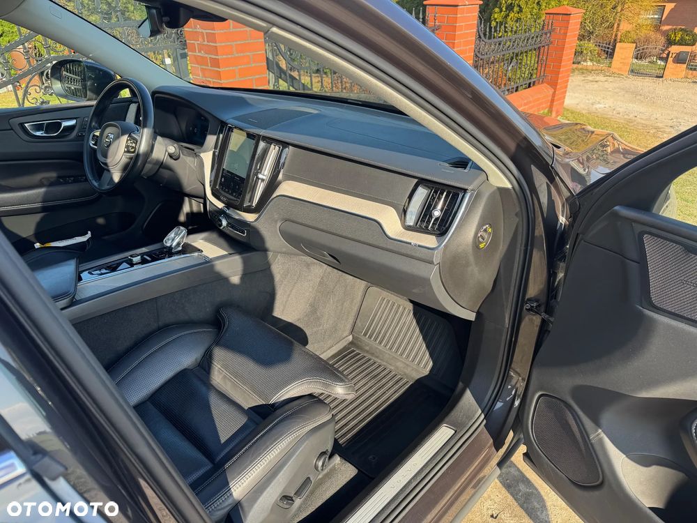 Volvo XC 60 B4 D AWD Inscription - 10