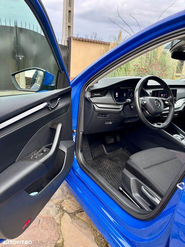 Skoda Octavia 2.0 TDI DSG Ambition - 6