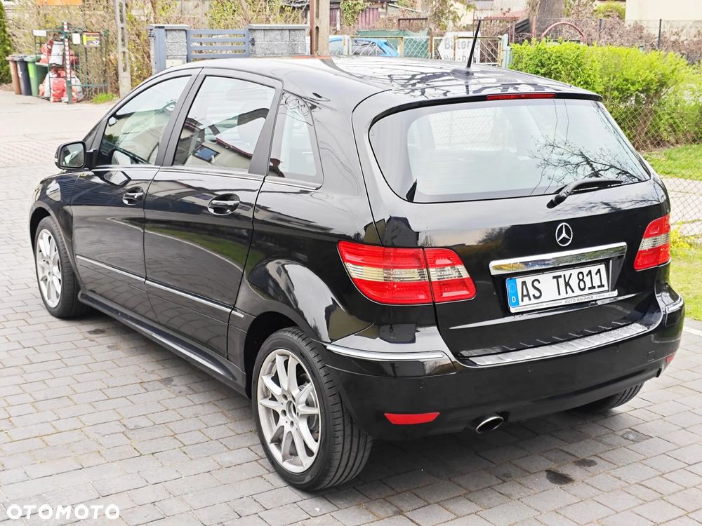Mercedes-Benz Klasa B 200 CDI Special Edition - 16