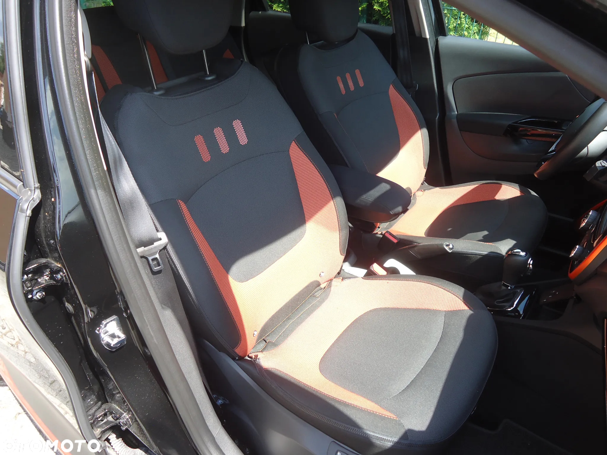 Renault Captur ENERGY TCe 120 EDC Intens - 13