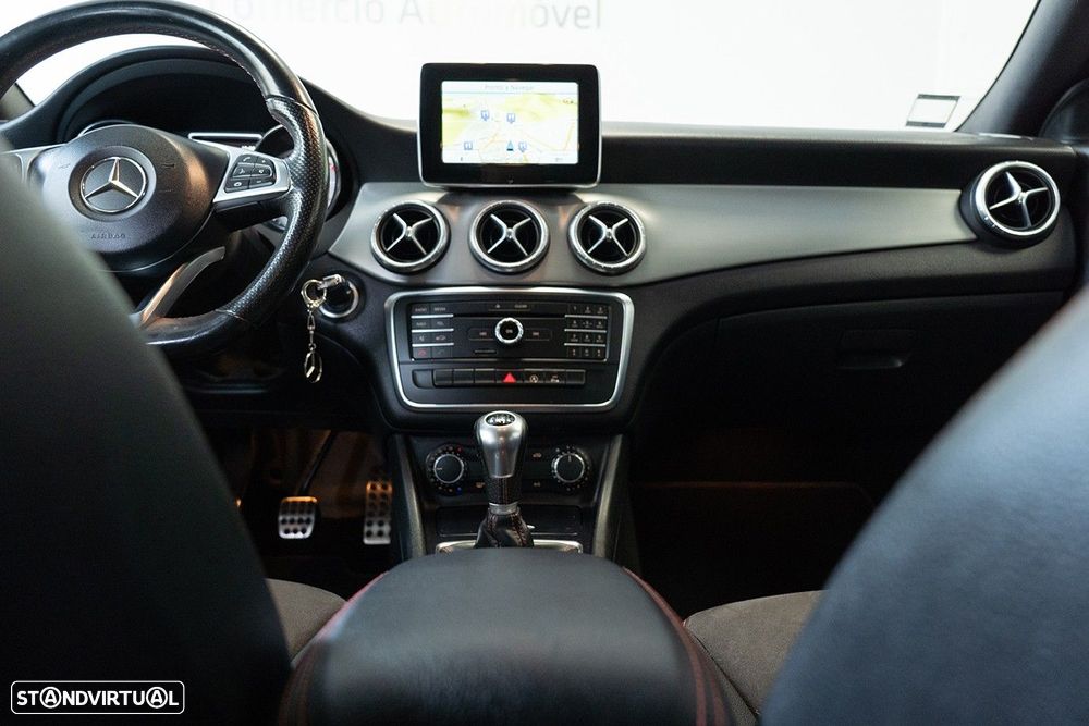 Mercedes-Benz CLA 180 CDI AMG Line - 27