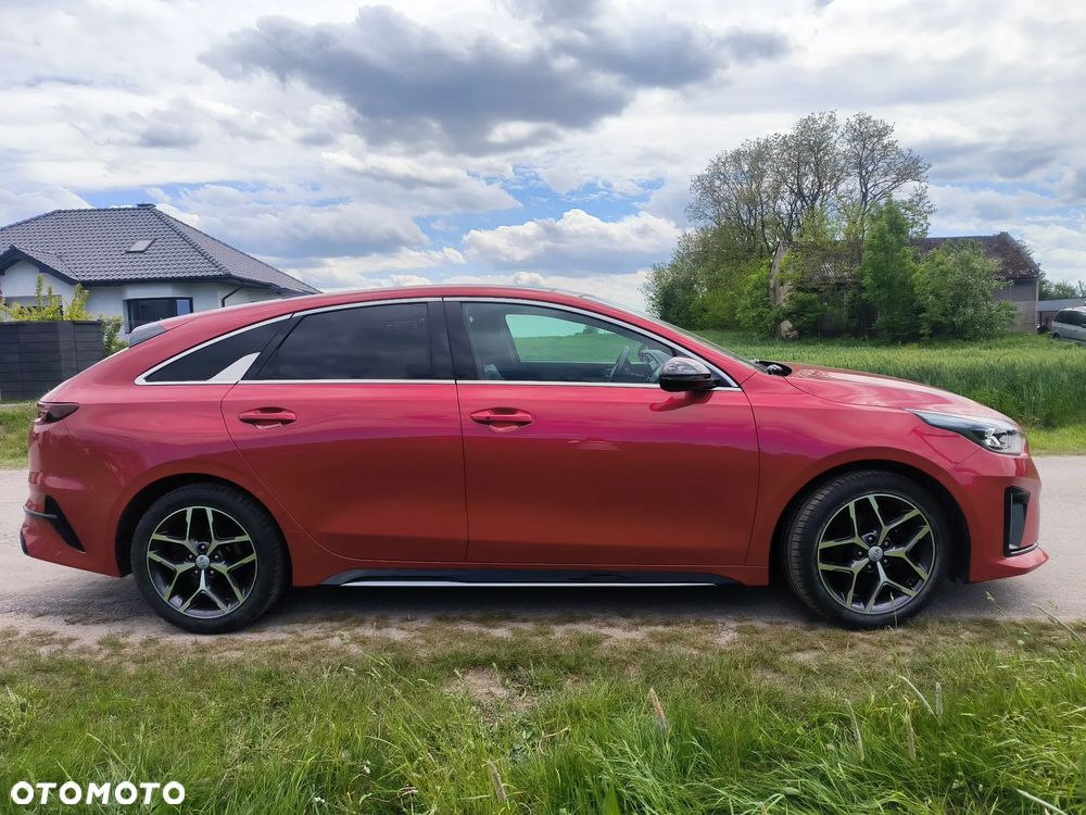 Kia ProCeed - 10