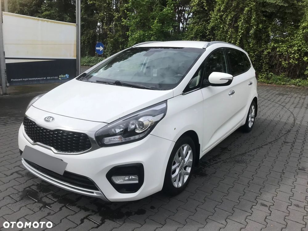 Kia Carens 1.7 CRDi L DCT - 1