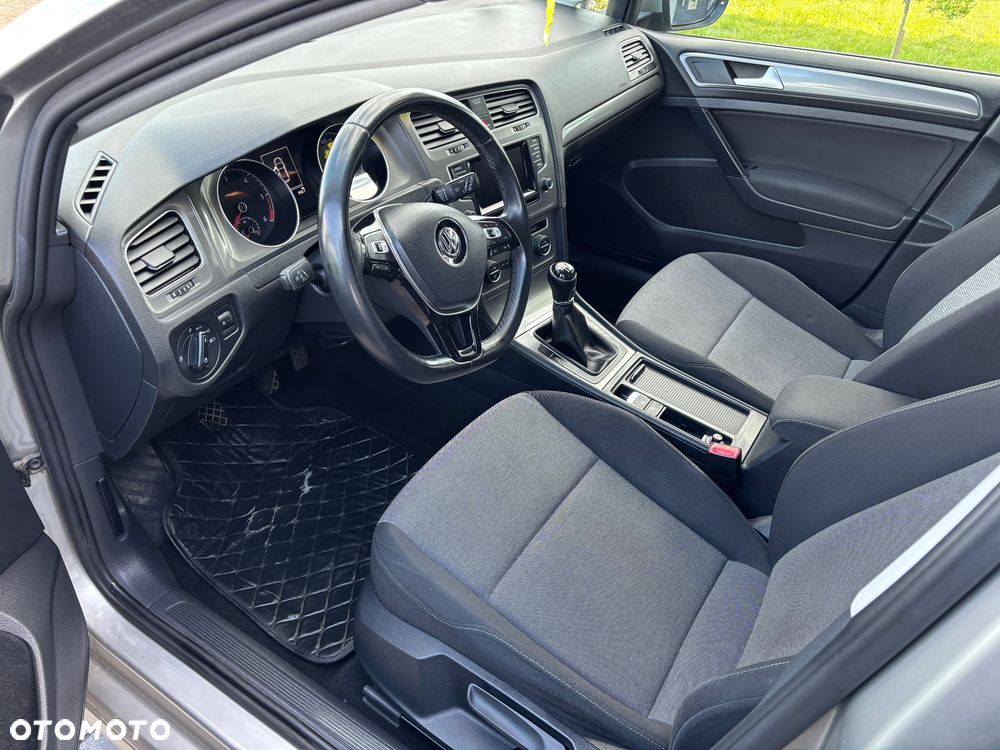 Volkswagen Golf 1.6 TDI BlueMotion Technology Comfortline - 9