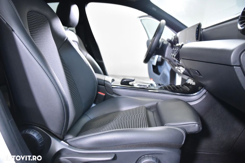 Mercedes-Benz A 200 d Sedan Aut. - 12