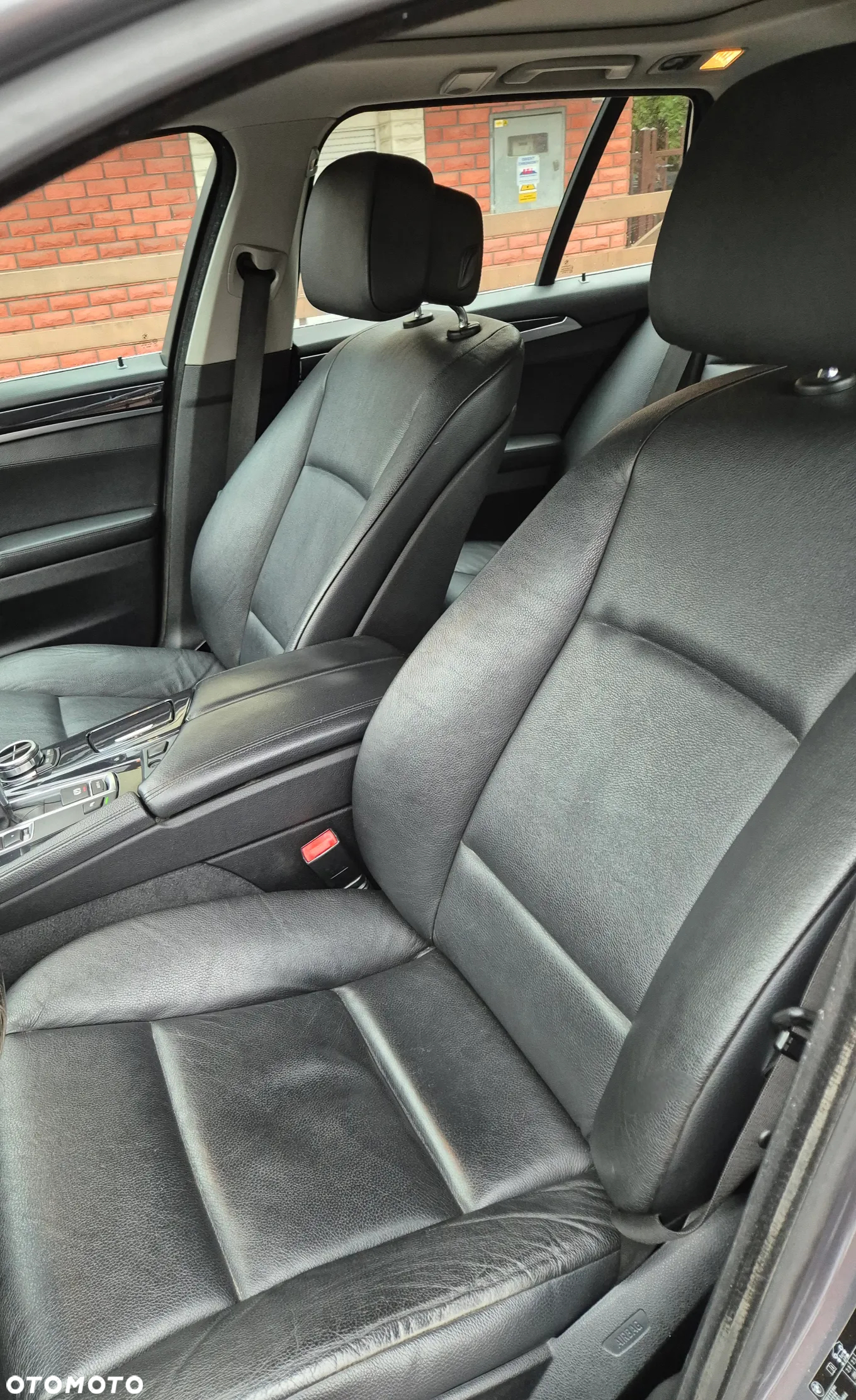 BMW Seria 5 520i Touring - 15