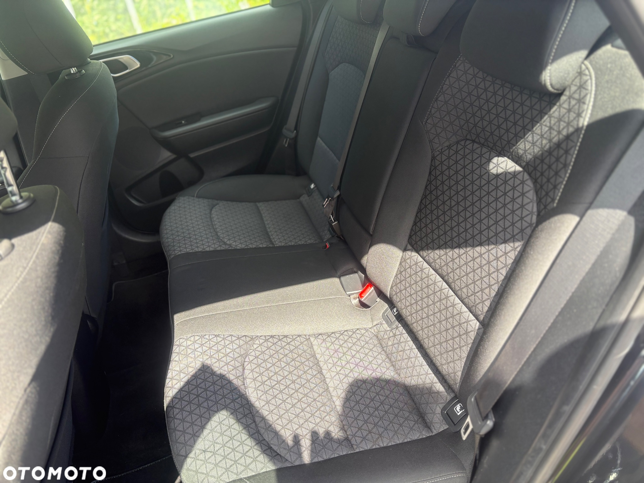 Kia Ceed - 22