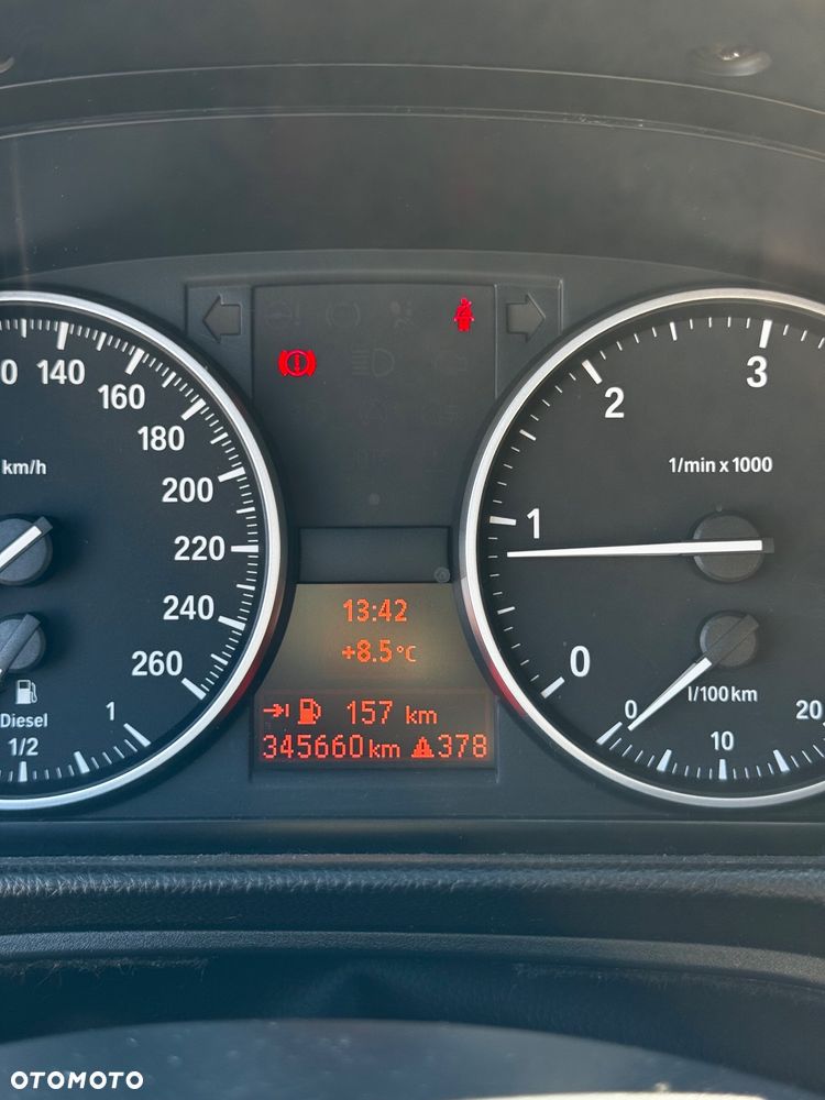 BMW Seria 3 318d - 11