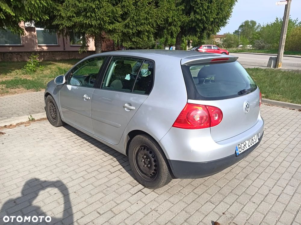 Volkswagen Golf - 6