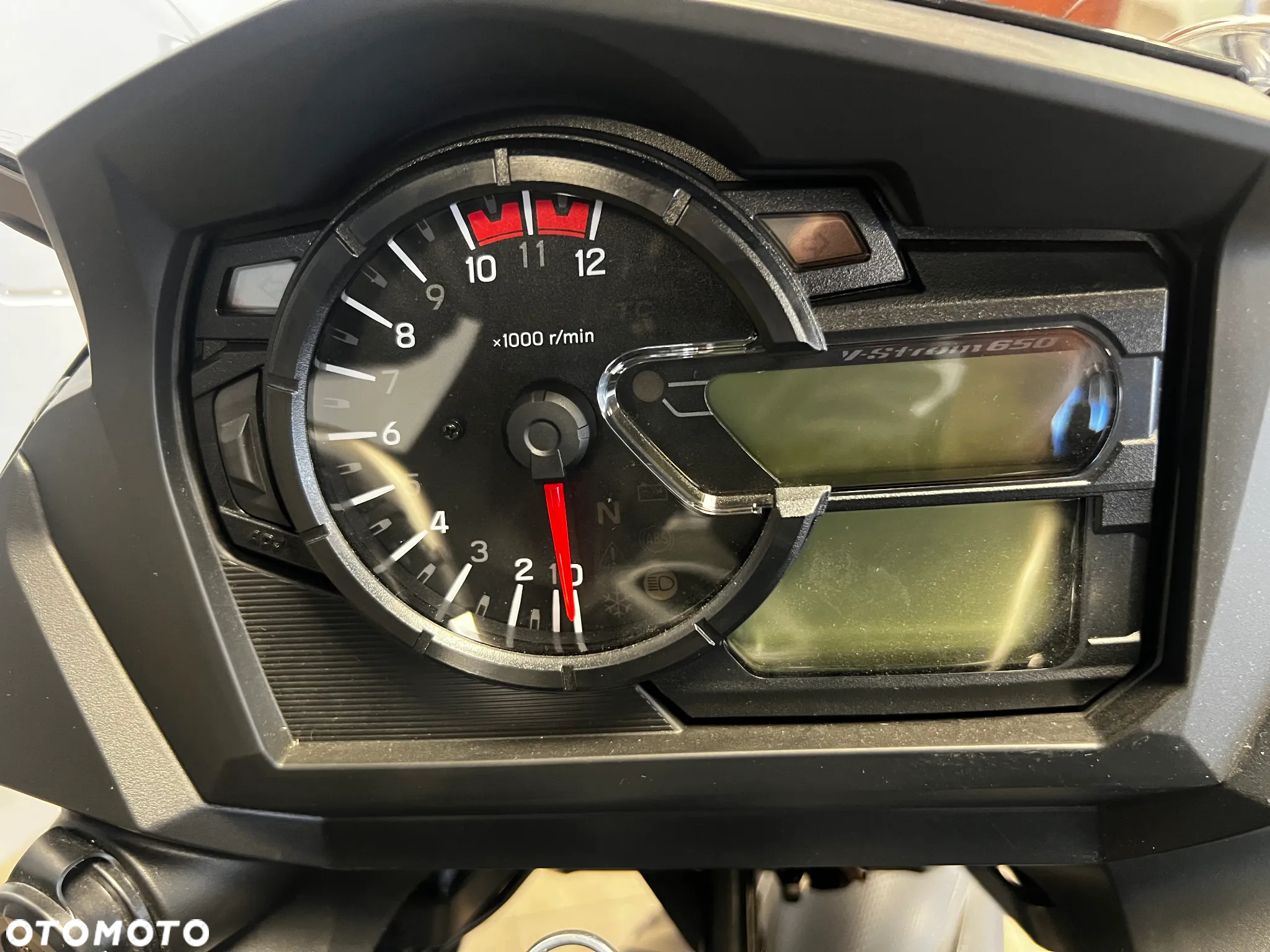 Suzuki DL - 8