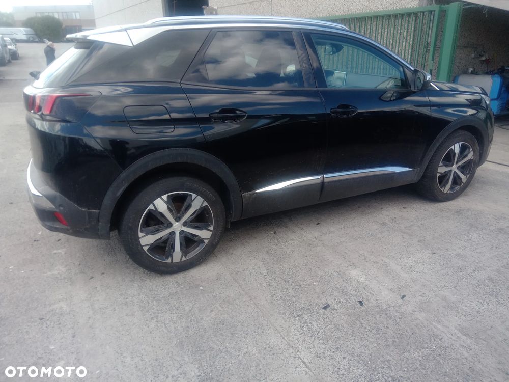 Peugeot 3008 1.5 BlueHDi Allure S&S EAT8 - 5