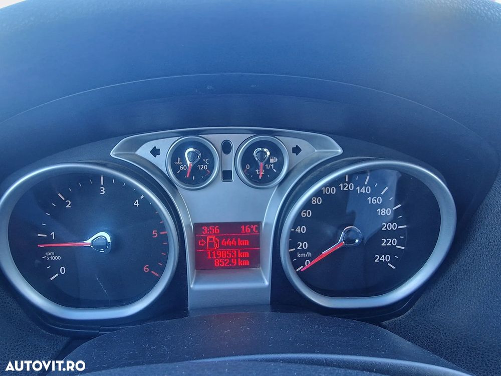 Ford Focus 1.6 TDCi Ambiente - 5