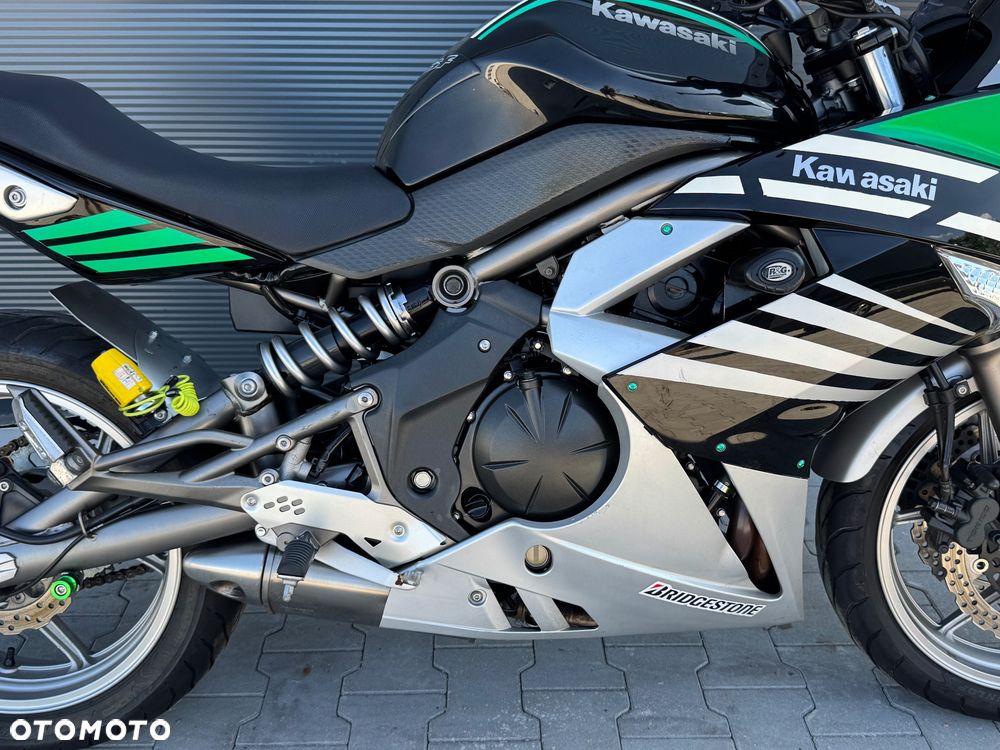 Kawasaki ER - 8
