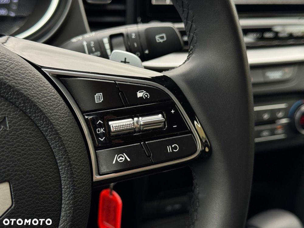 Kia Ceed 1.5 T-GDI M DCT - 24