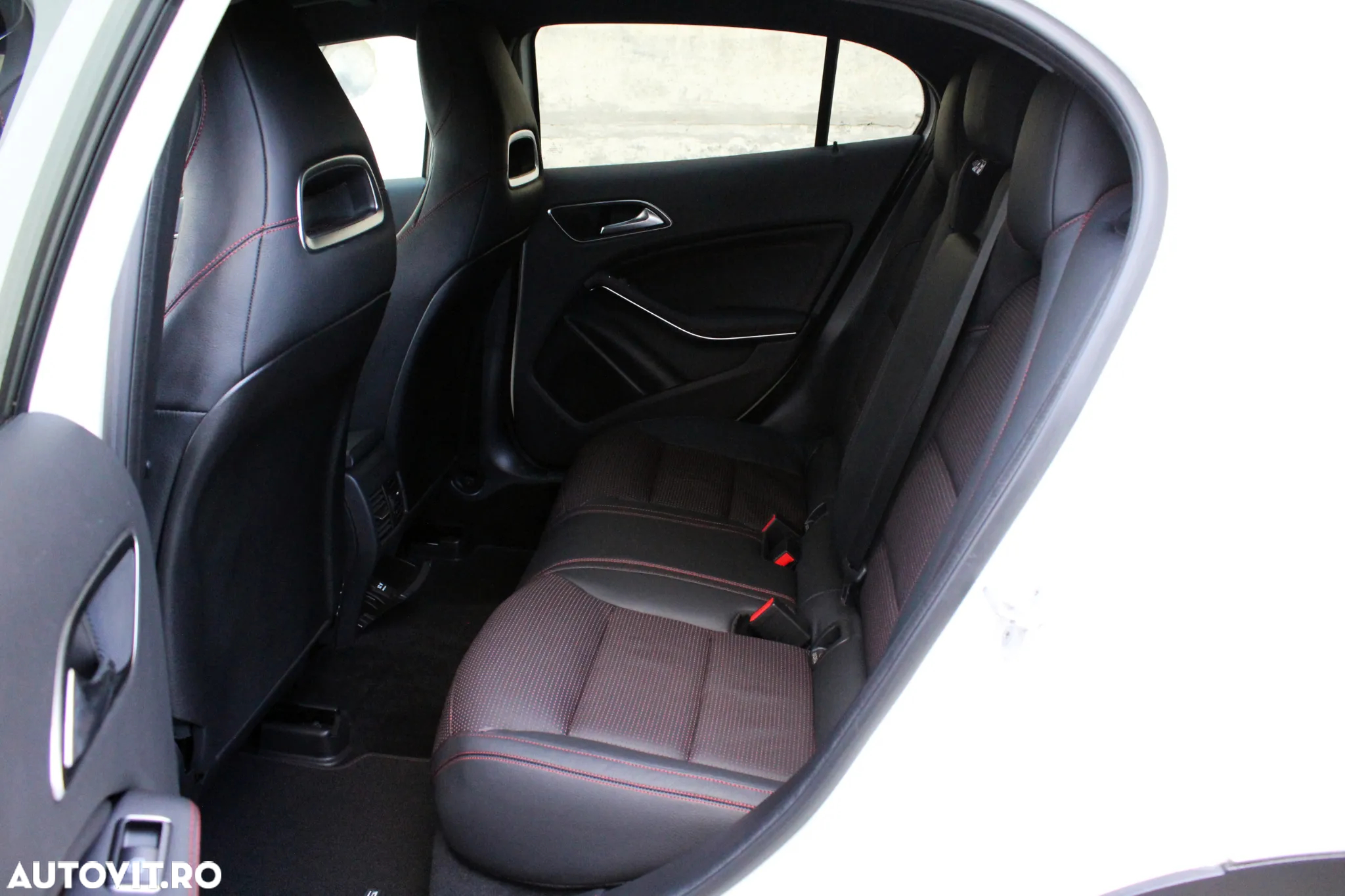 Mercedes-Benz GLA 220 CDI 4Matic 7G-DCT AMG Line - 7
