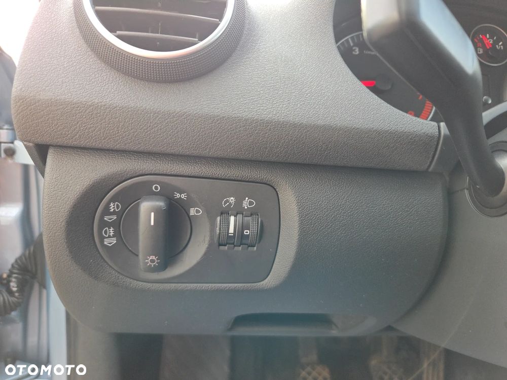 Audi A3 Sportback 1.6 Ambiente - 30