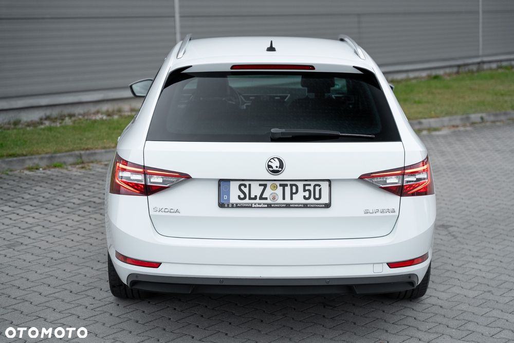 Skoda Superb 2.0 TDI L&K - 11