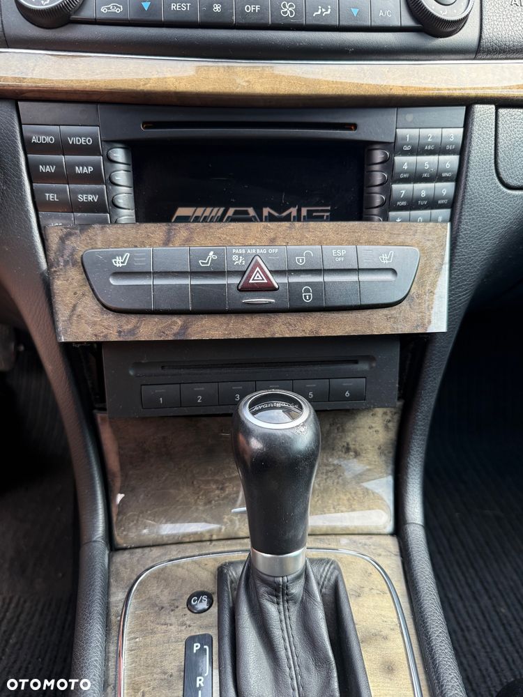 Mercedes-Benz Klasa E 500 Avantgarde - 21