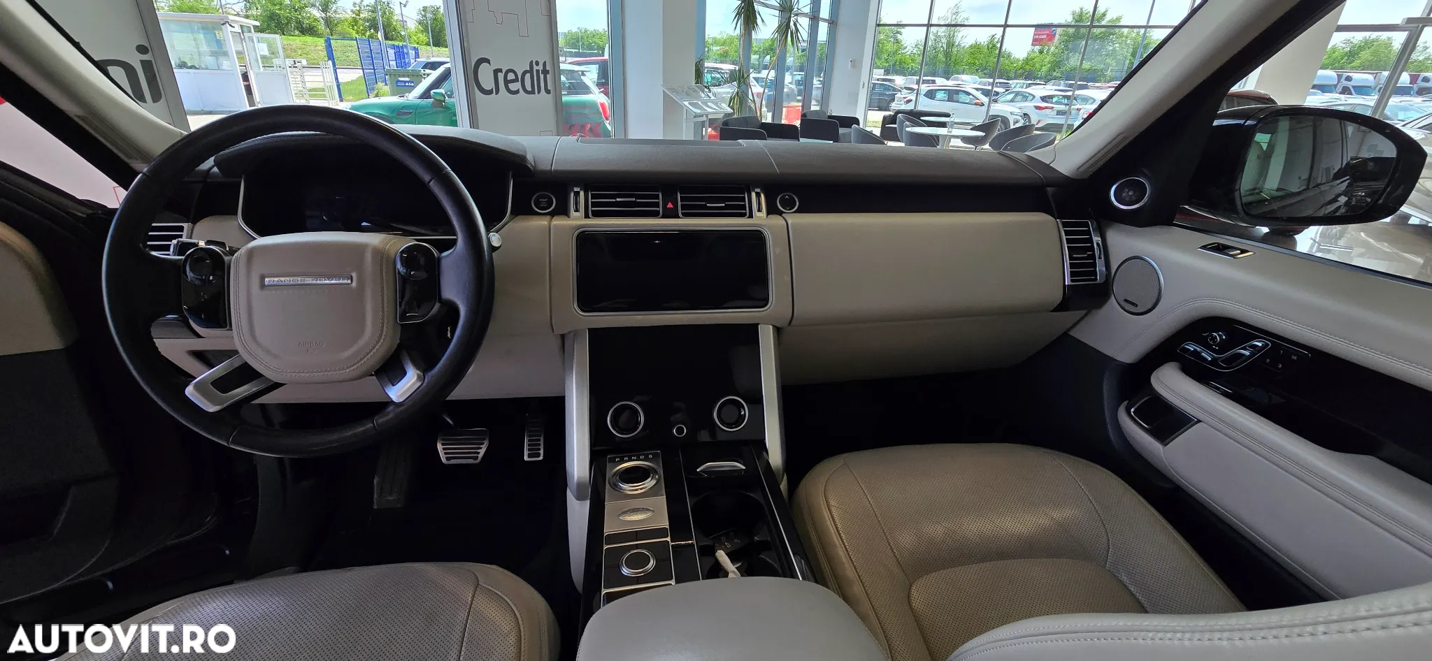 Land Rover Range Rover 3.0L SDV6 Vogue - 11