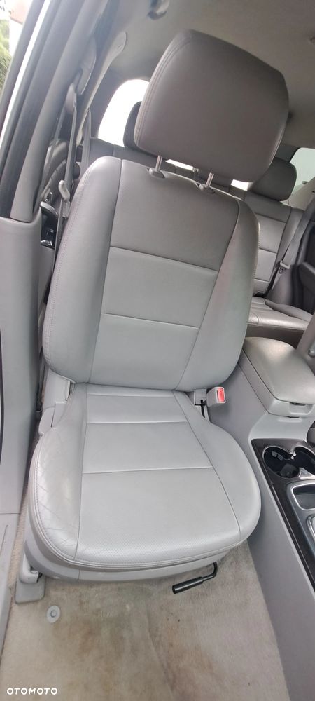 Kia Sorento 2.5 CRDi Escape - 7