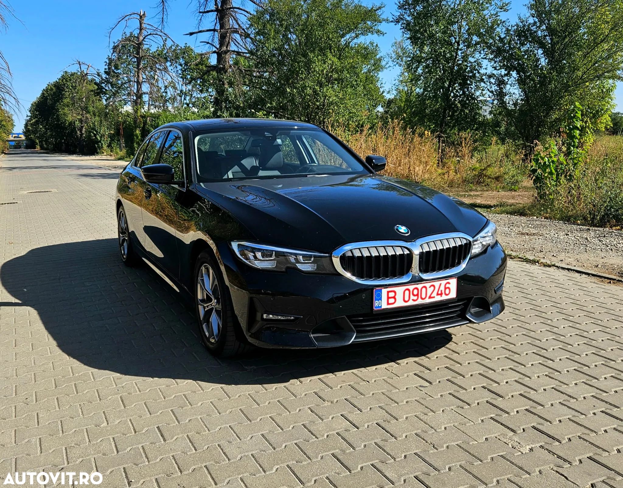 BMW Seria 3 320i Aut. Sport Line - 1