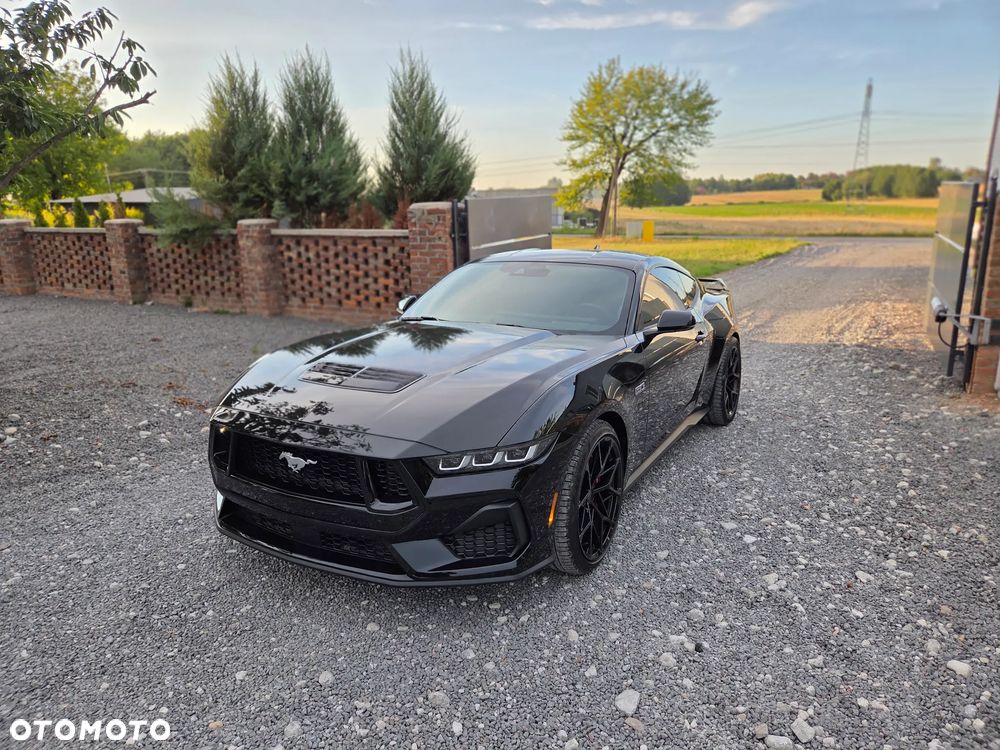 Ford Mustang - 3