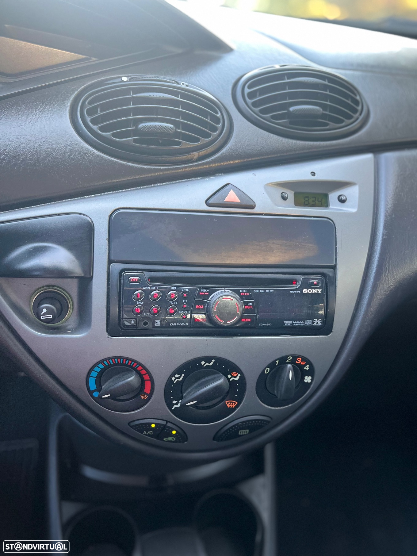 Ford Focus 1.4 Comfort - 13