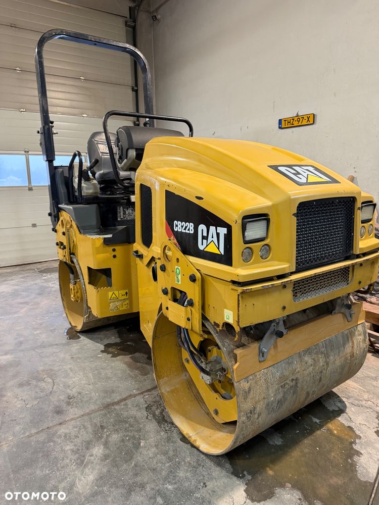Caterpillar Walec drogowy CAT 100cm CB22B 2017r  zagęszczarka Catepillar CB 22 B Szer 100 cm Wibracja na oba bębny Zbiorniki na wodę Bomag  2,5 tony 24KW - 3