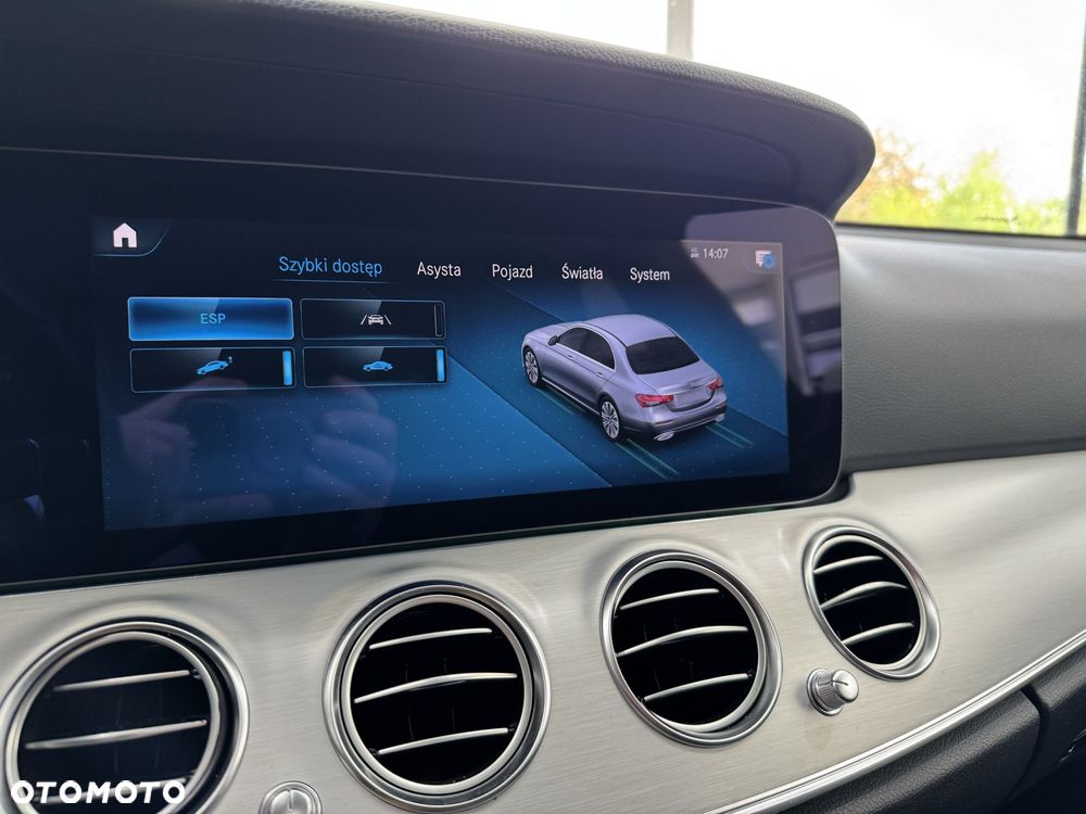 Mercedes-Benz Klasa E 220 d AMG/Avantgarde - 33
