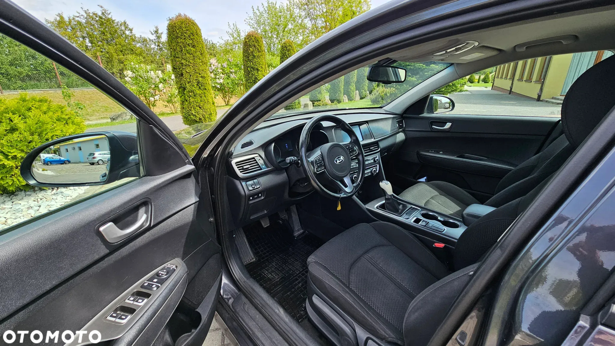 Kia Optima - 24