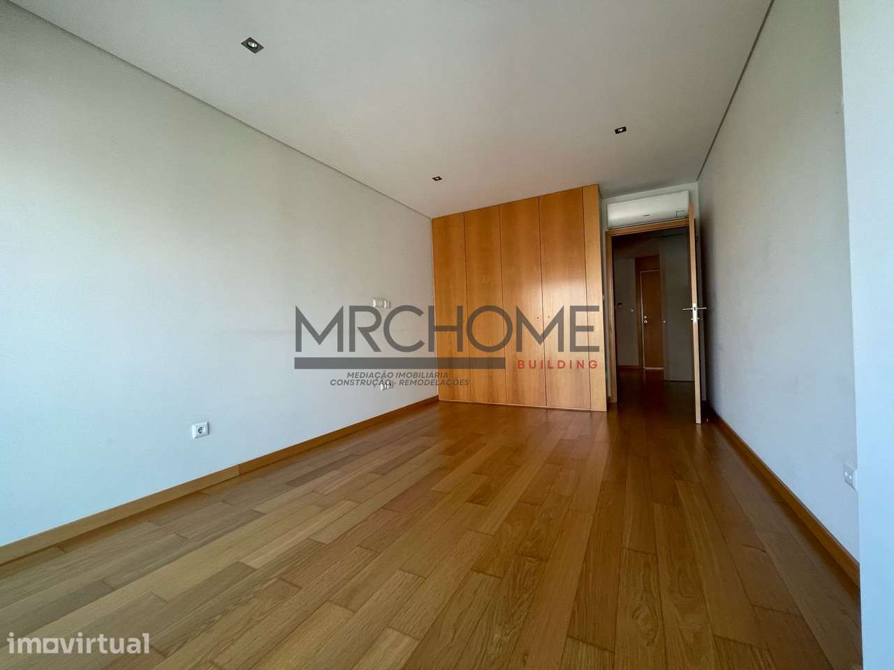 Excelente apartamento T3 – Nogueira Braga - Grande imagem: 3/22