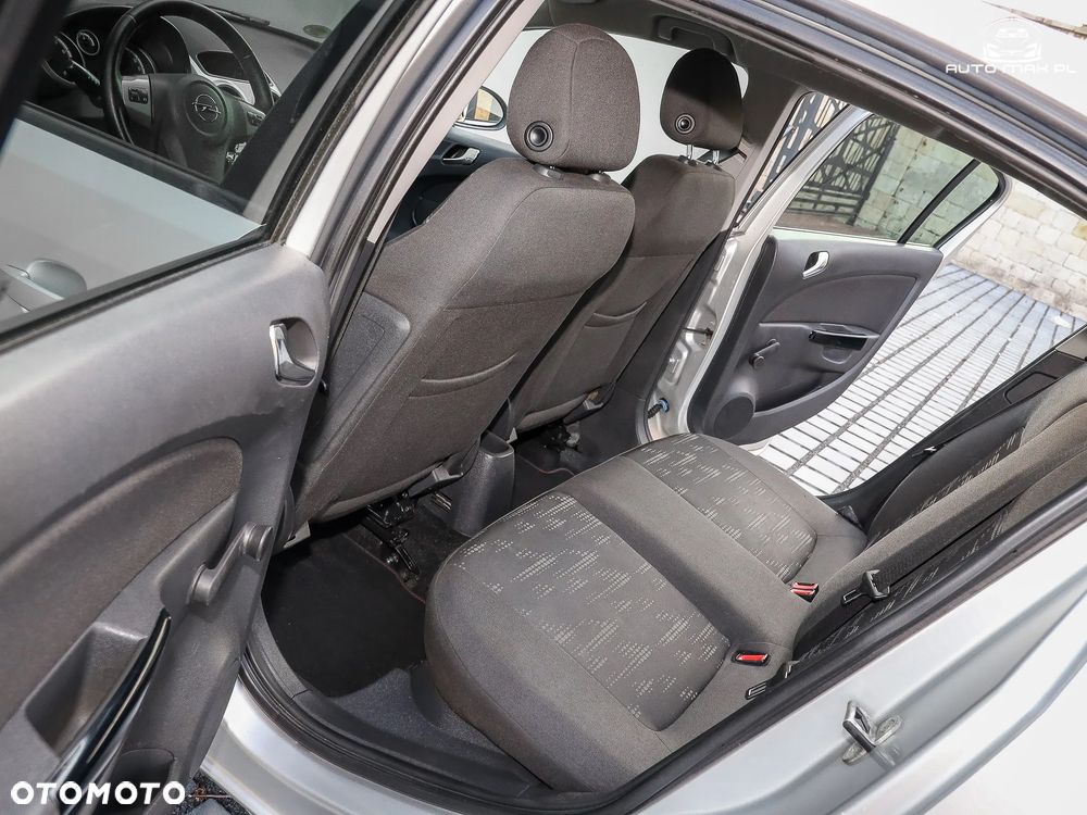 Opel Corsa 1.4 16V Satellite - 28