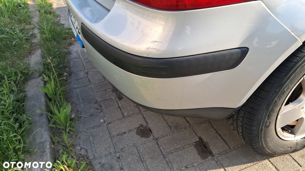 Volkswagen Golf 1.6 - 16