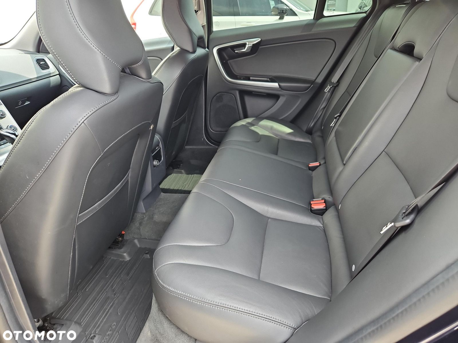 Volvo V60 - 24