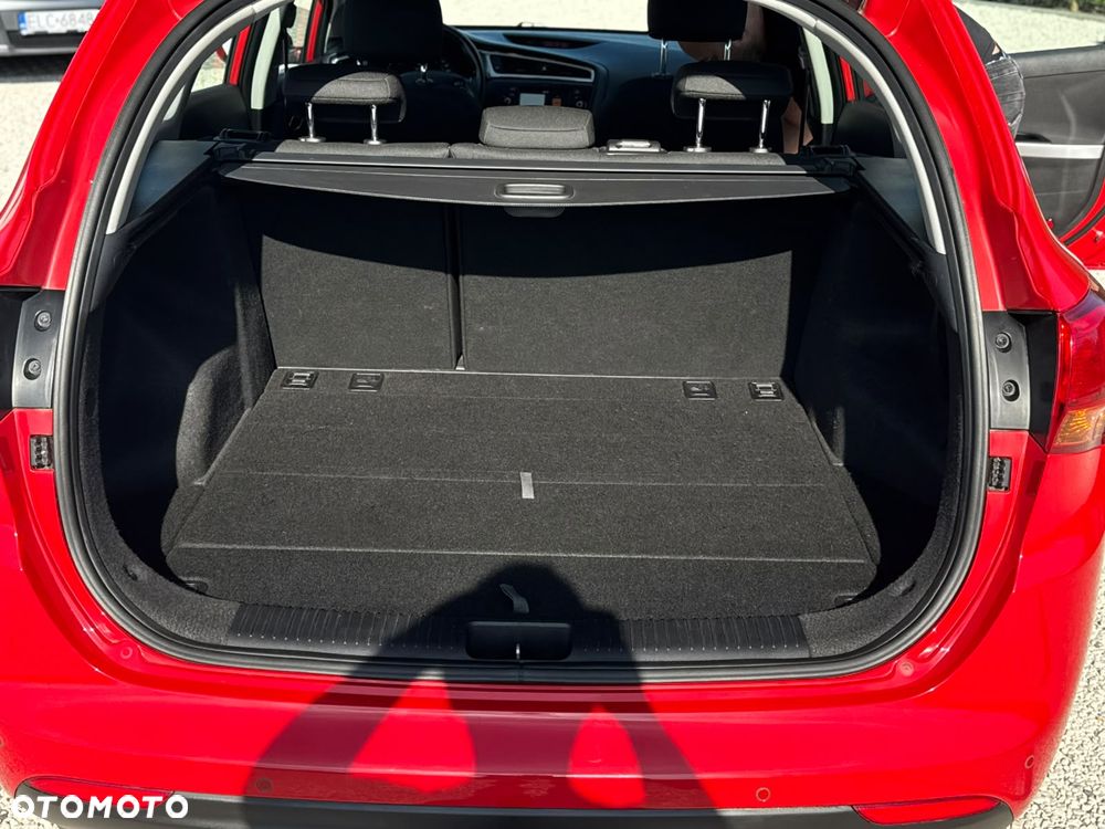 Kia Ceed 1.6 GDI L Business Line - 21