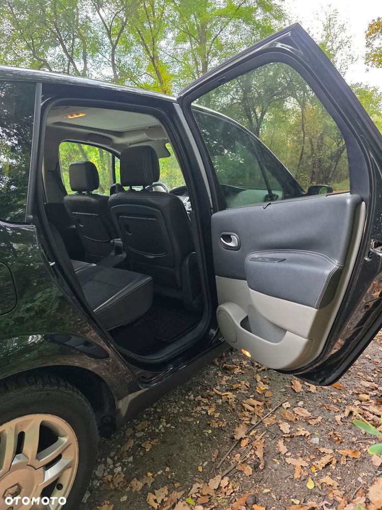Renault Scenic - 8
