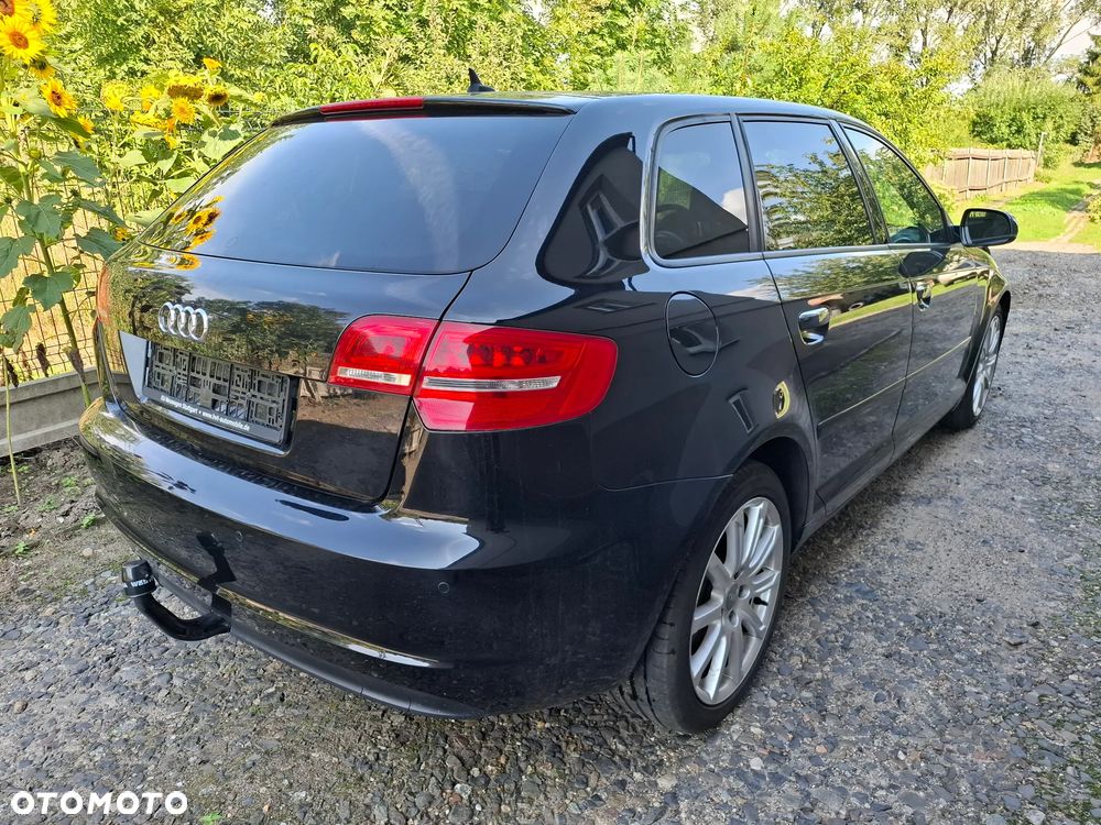 Audi A3 Sportback 2.0 TDI DPF quattro S line Sportpaket - 6