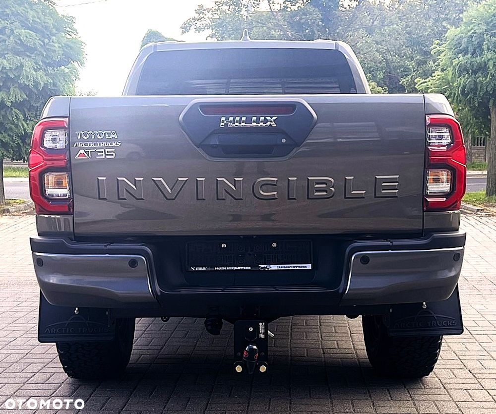 Toyota Hilux - 5