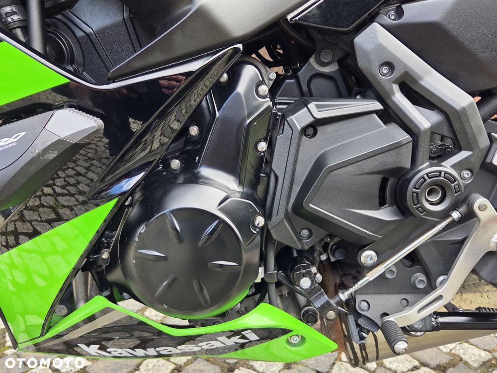 Kawasaki Ninja - 12