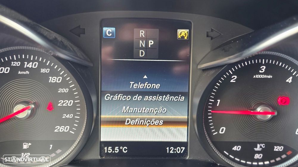 Mercedes-Benz GLC 250 d 4Matic 9G-TRONIC AMG Line - 28