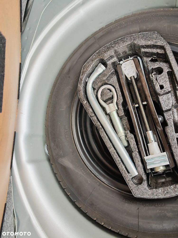 Volkswagen Polo 1.2 TSI Comfortline - 27