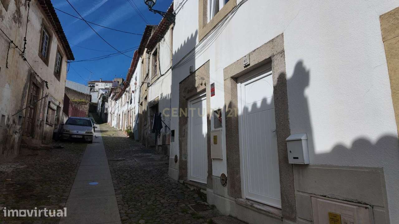 Moradia em zona Histórica da cidade de Castelo Branco - Grande imagem: 4/38